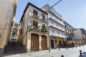 Sky is Blue in Granada - Private Parking Included