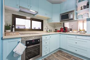 Sky is Blue in Granada - Private Parking Included