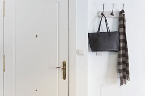 Sky is Blue in Granada - Private Parking Included