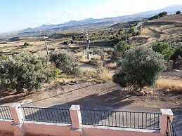 Casa Rural Garnacha de Borja has a Barbacue and Terrace