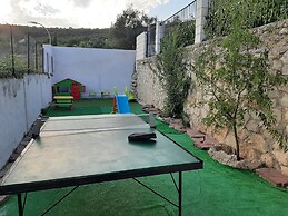 Casa Rural Garnacha de Borja has a Barbacue and Terrace