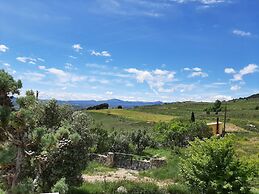 Casa Rural Garnacha de Borja has a Barbacue and Terrace