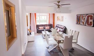 Los Delfines Bravo´s Apartment,50 Meter Far Beach