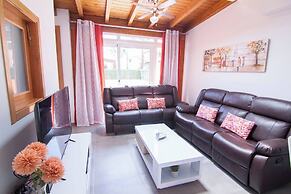 Los Delfines Bravo´s Apartment,50 Meter Far Beach