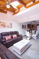 Los Delfines Bravo´s Apartment,50 Meter Far Beach