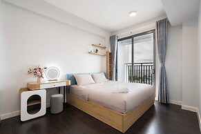 Sun Gleam Apartment -River Gate