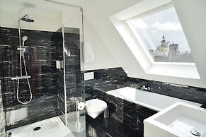 Victoria Boardinghouse