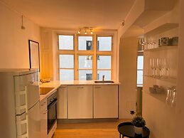 Trendy Apartment - The Marble Church Views