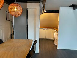 Designer Loft - Direct Marble Church Views