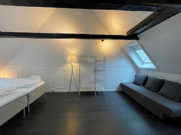 Designer Loft - Direct Marble Church Views