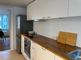 Stylish Apartment - View of The Marble Church