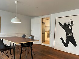 Stylish Apartment - View of The Marble Church