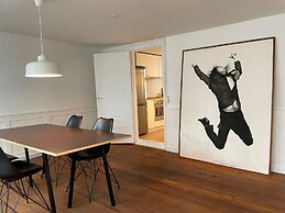 Stylish Apartment - View of The Marble Church