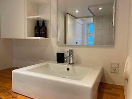 Stylish Apartment - View of The Marble Church