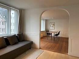 Stylish Apartment - View of The Marble Church