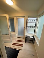 Cozy Backhouse With Large Private Garden