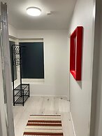 Cozy Backhouse With Large Private Garden