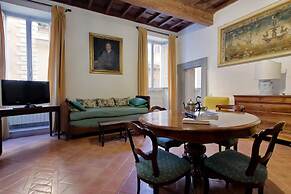 Cartari Deluxe Apartment