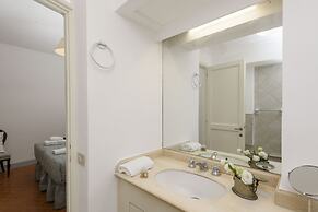 Cartari Deluxe Apartment