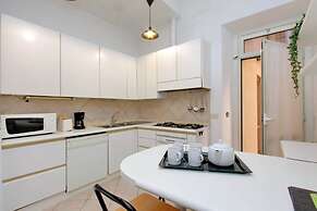 Cartari Deluxe Apartment