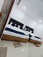 Goroomgo Kashi Grand Inn Varanasi