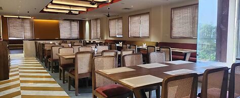 Raasvan Vrindavan  AM Hotel Kollection