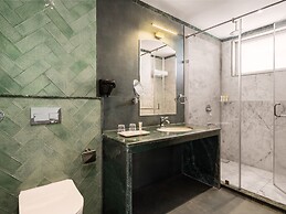 Raasvan Vrindavan  AM Hotel Kollection