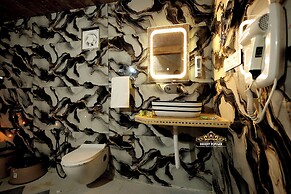 Desert Popular Resort & Camp