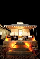 Desert Popular Resort & Camp