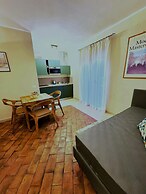 Hero's Garden Relais