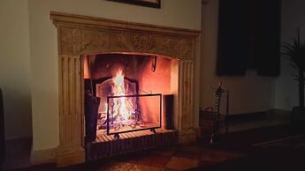 Hero's Garden Relais