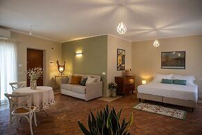 Hero's Garden Relais