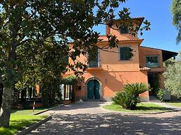 Hero's Garden Relais