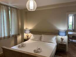 Hero's Garden Relais