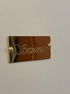 Hero's Garden Relais