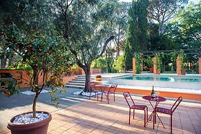 Hero's Garden Relais