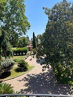 Hero's Garden Relais