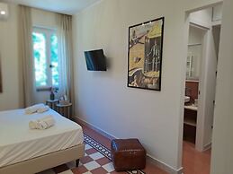 Hero's Garden Relais