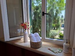 Hero's Garden Relais