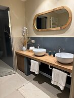 Hero's Garden Relais