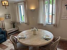 Hero's Garden Relais