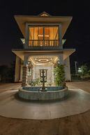 Silver Galaxy By Joy Suites
