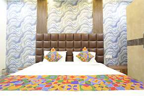 Goroomgo Naman Hotel and Banquet Kanpur