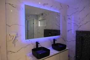 Peninsula Suites Abuja