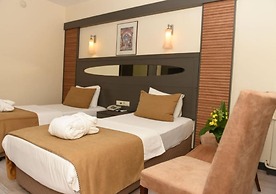 Lycus River Thermal Hotel