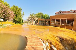Lycus River Thermal Hotel