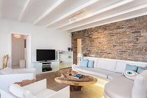Saint Anna Villas Mykonos by Aura Homes