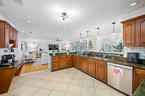 Exquisite Villa With Pool&games- 18 Guests