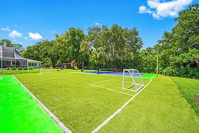 Exquisite Villa With Pool&games- 18 Guests