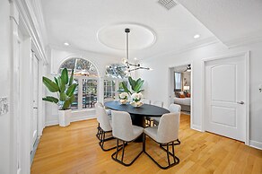 Exquisite Villa With Pool&games- 18 Guests